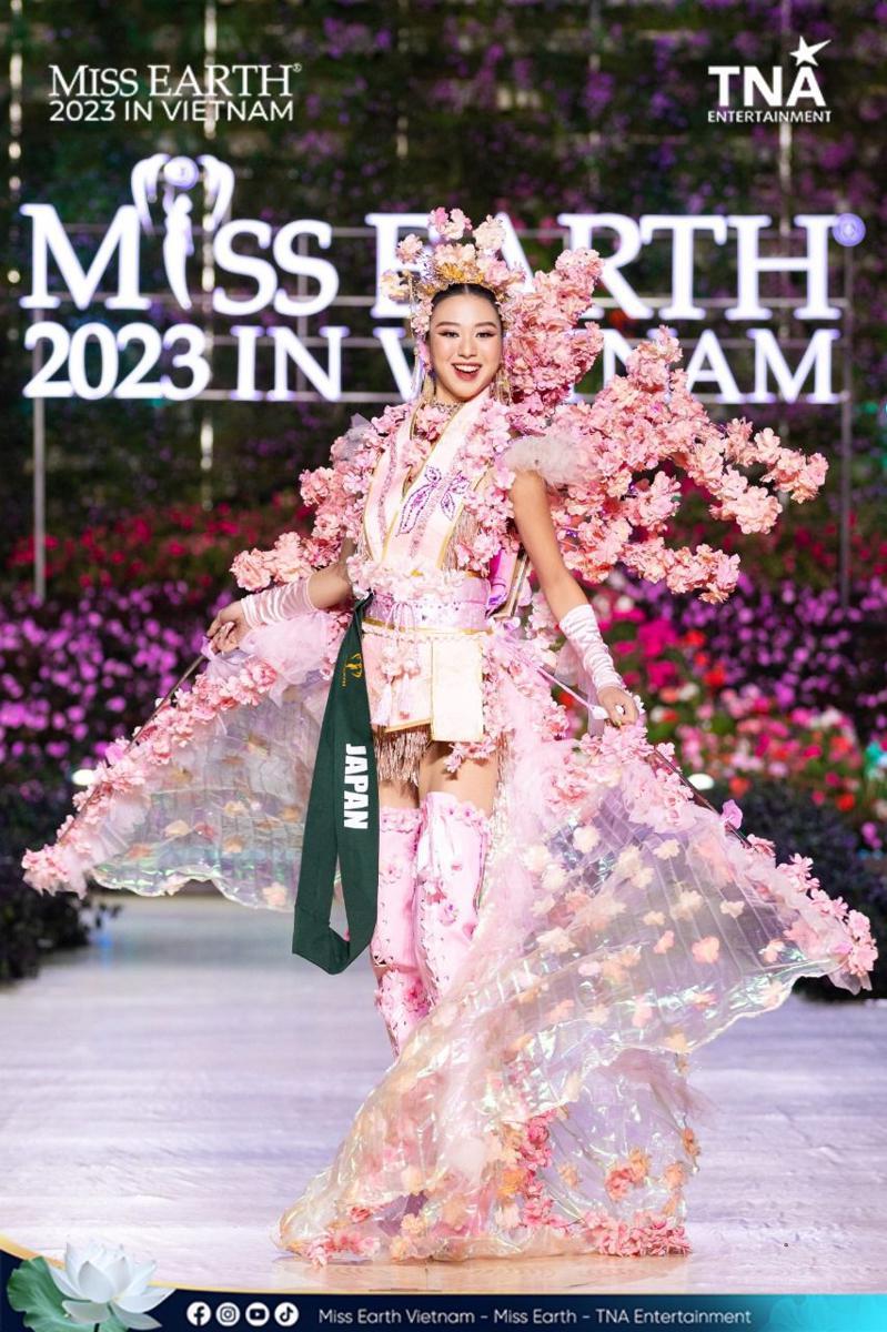 Potret Kostum Nasional Wakil Asia dan Oseania di Miss Earth 2023 (Facebook.com/Miss Earth)