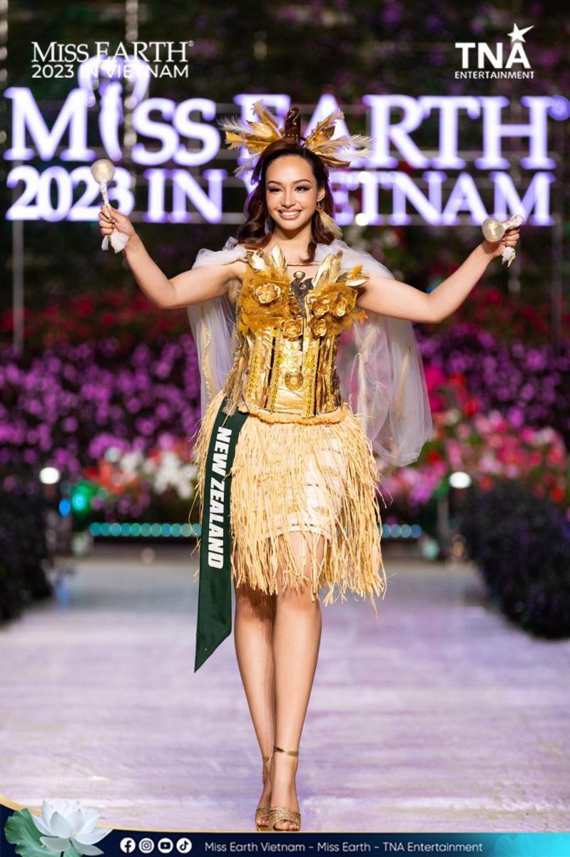 Potret Kostum Nasional Wakil Asia dan Oseania di Miss Earth 2023 (Facebook.com/Miss Earth)