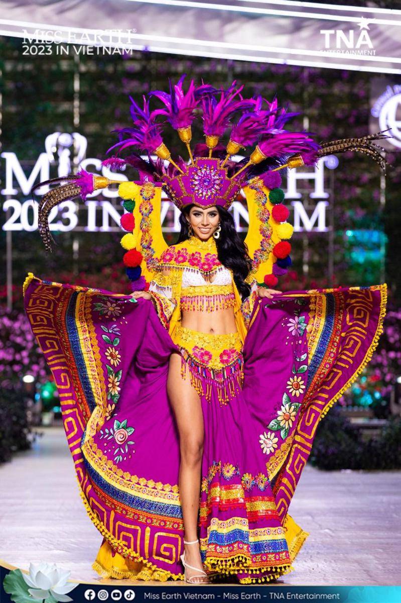 Potret Kostum Nasional Wakil dari Amerika Latin di Miss Earth 2023 (Facebook.com/Miss Earth)