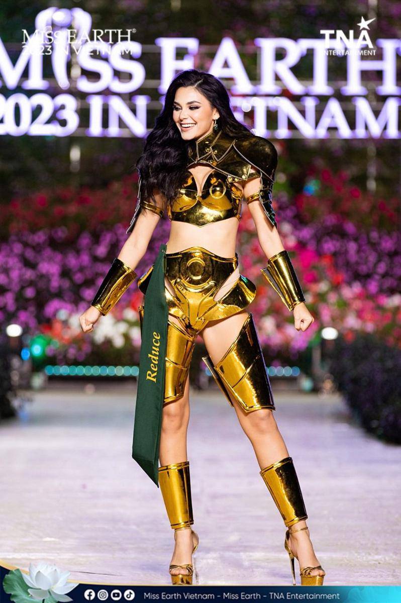 Potret Kostum Nasional Wakil dari Amerika Latin di Miss Earth 2023 (Facebook.com/Miss Earth)