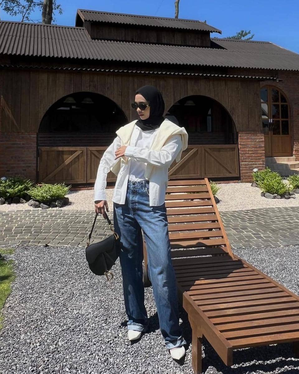 outfit denim ala Fita Wulansari (instagram.com/fitawww)