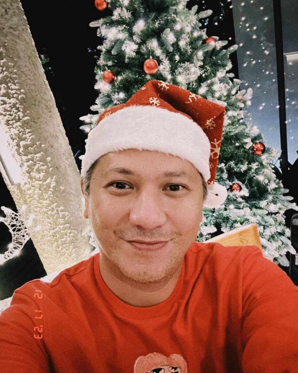 potret Gading Marten christmas dinner bareng sahabat (instagram.com/gadiiing)