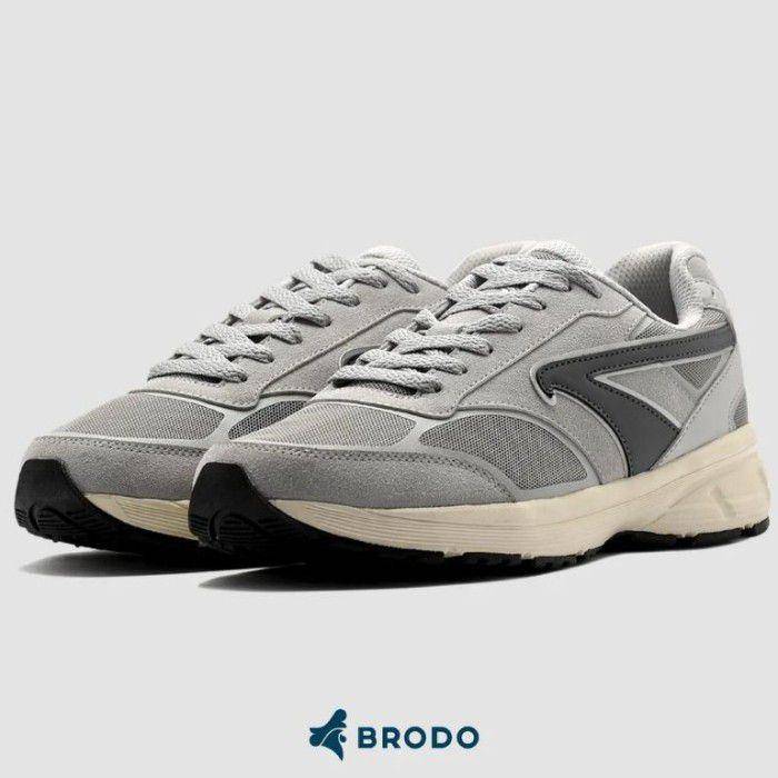 ilustrasi sneakers (tokopedia.com)