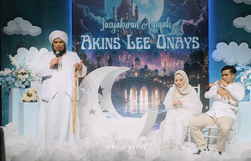 7 Potret Akikah Akins Lee Onays, Anak Pertama Maell Lee dan Anggita
