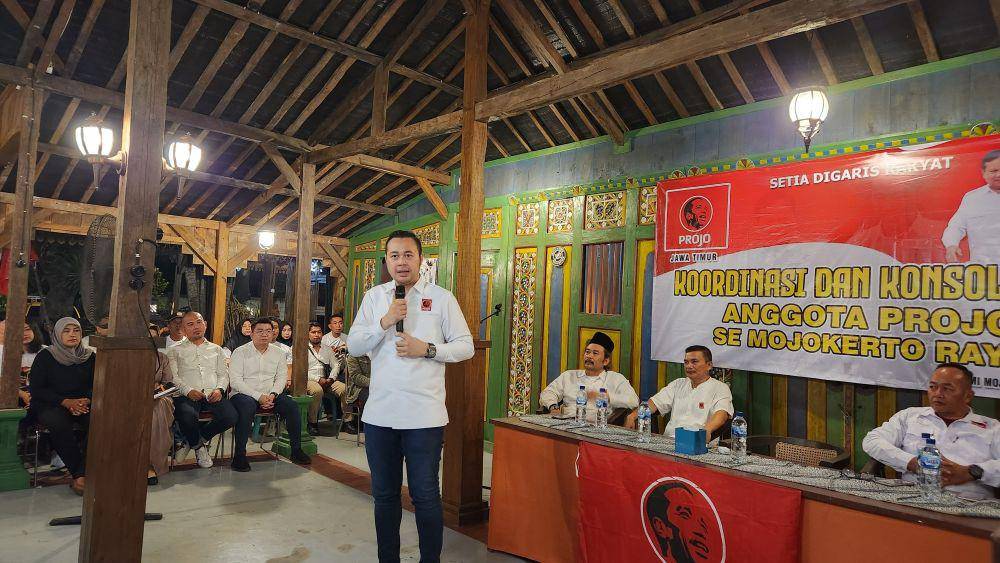 Ketua DPD Projo Jatim, Bayu Airlangga saat konsilidasi di Mojokerto Raya. Dok. Projo Jatim.
