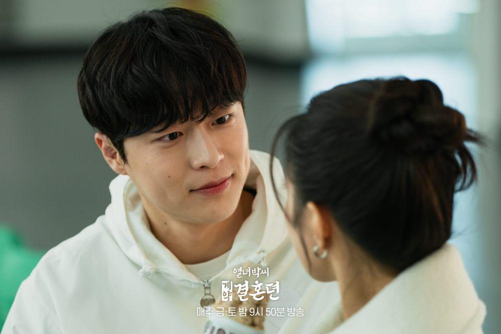 Bae In Hyuk di The Story of Park's Marriage Contract (twitter.com/mbcdrama_pre)
