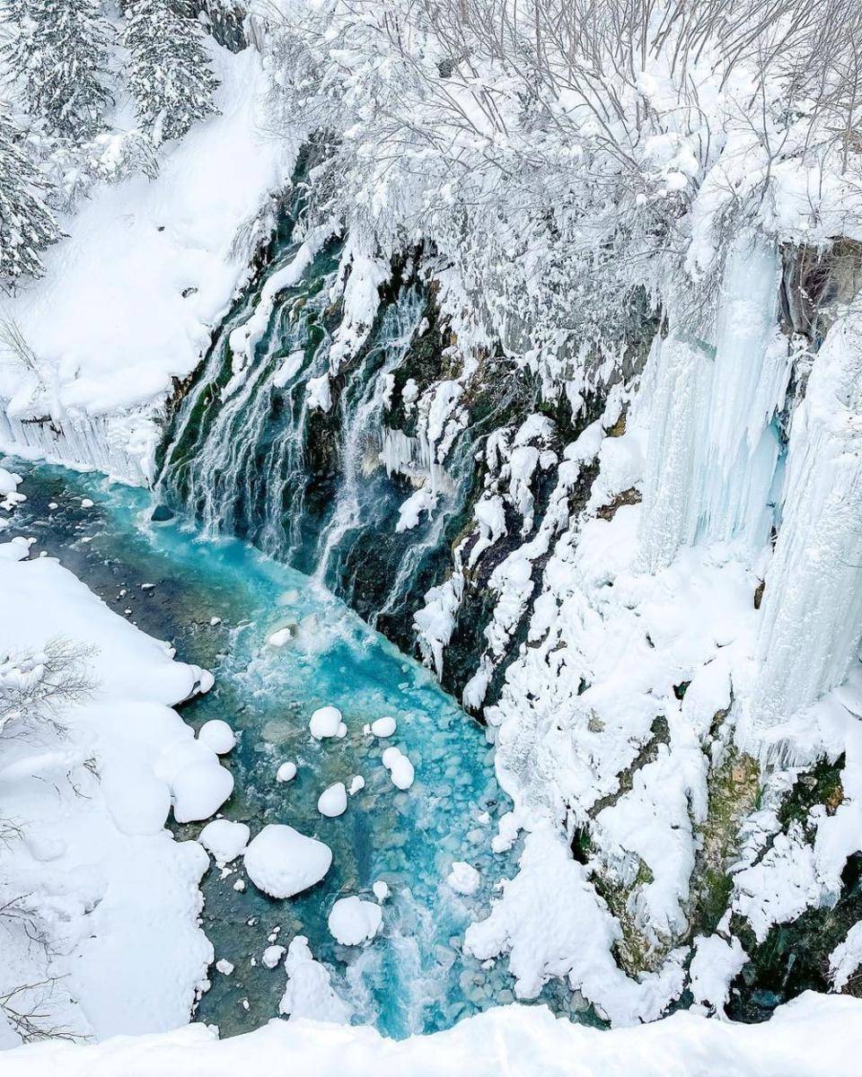 Shirahige Waterfalls (instagram.com/yuuna_iris66)