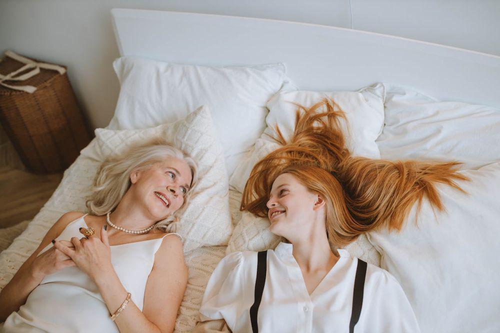 ilustrasi orangtua dan anak (pexels.com/Anastasia Shuraeva)