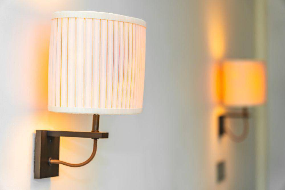 ilustrasi lampu kamar (freepik.com/lifeforstock)