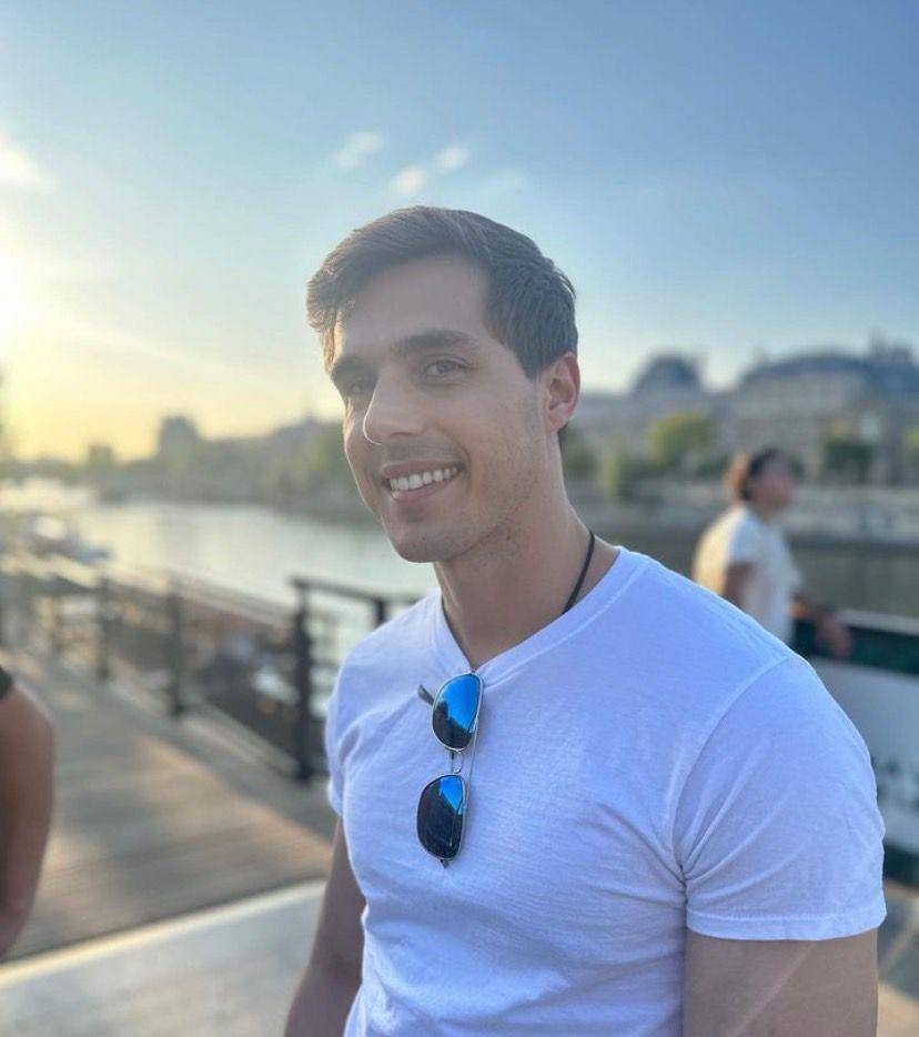 potret Cody Linley (instagram.com/codylinley)