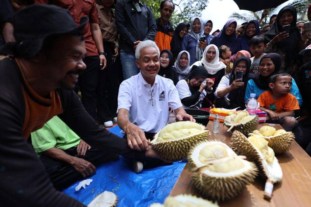 Capres nomor urut 03, Ganjar Pranowo (tengah) saat kampanye di Wonosobo. (Dok. Tim Ganjar Pranowo)
