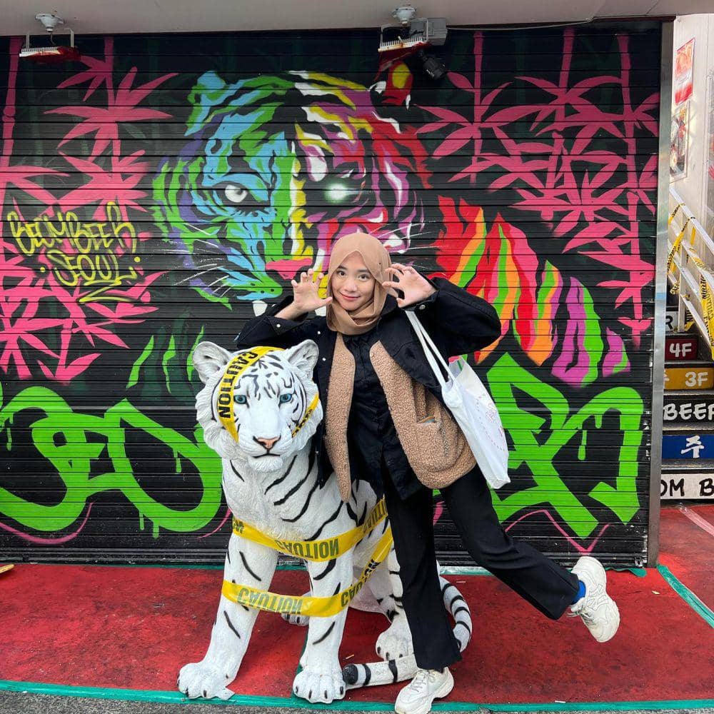 Ide mix and match sneakers ala Marinanda Azahra (instagram.com/marinanda_88)