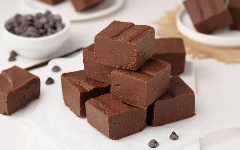 Chocolate Fudge (myheartbeets.com)