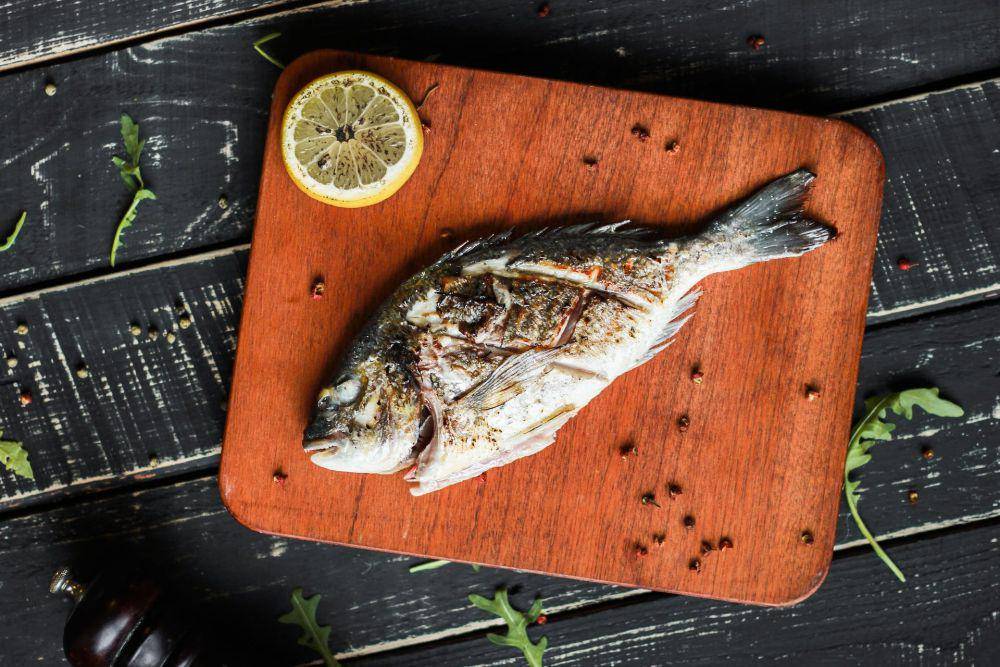 ikan yang disayat (pexels.com/Vladimir Gladkov)