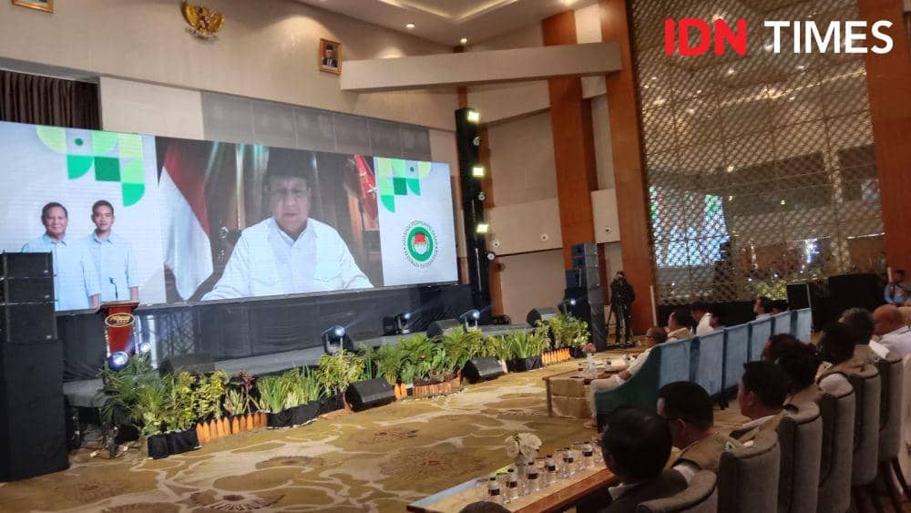 Capres nomor dua, Prabowo Subianto saat video conference di Setos Semarang. (IDN Times/Fariz Fardianto)
