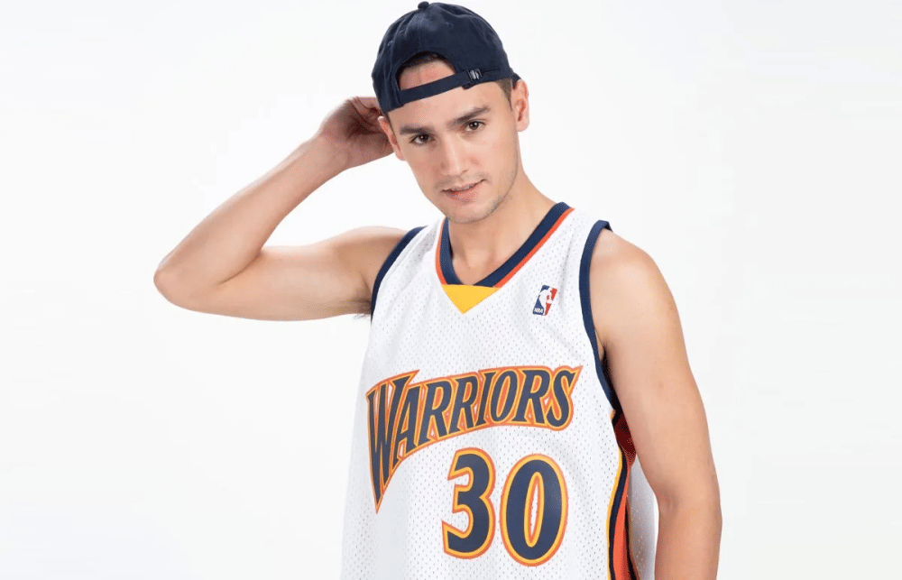 Rekomendasi Hadiah NBA Musim Liburan untuk Penggemar Basket, Kece!