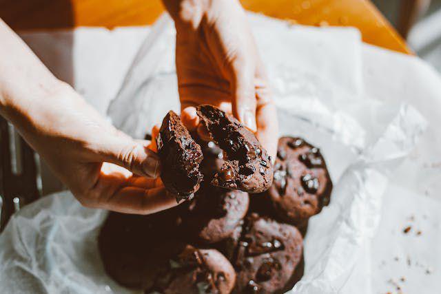 Resep Mini Chocolate Cookies untuk Hampers Ramadan dan Lebaran