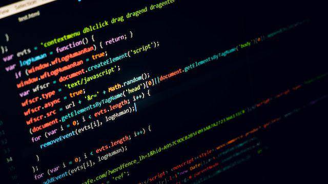 ilustrasi bahasa pemrograman C++ (unsplash.com/RoonZ nl)