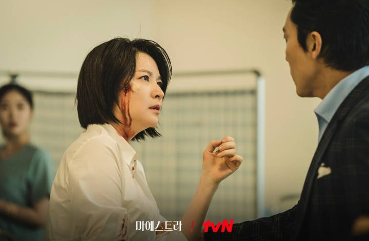 Lee Young Ae sebagai Cha Se Eum di drakor Maestra: Strings of Truth (twitter.com/CJnDrama)