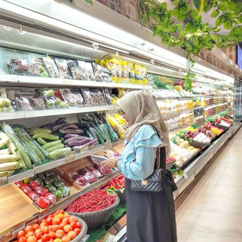 Pengunjung Transmart Sidoarjo yang sedang berbelanja. Instagram/ayuuniii_