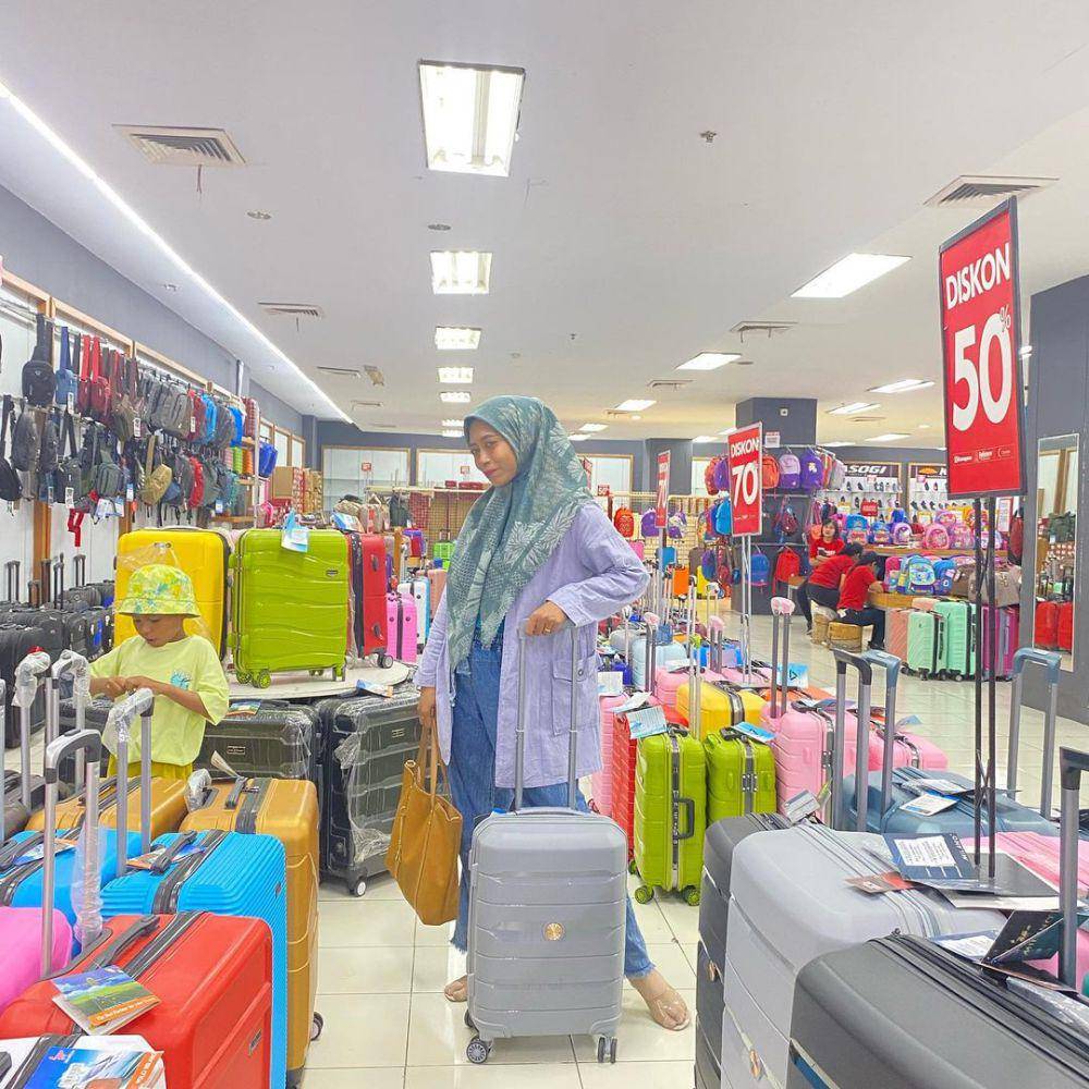 Pelanggan yang tengah berbelanja di Ramayana Ciplaz Sidoarjo. Instagram/ulyahuna91