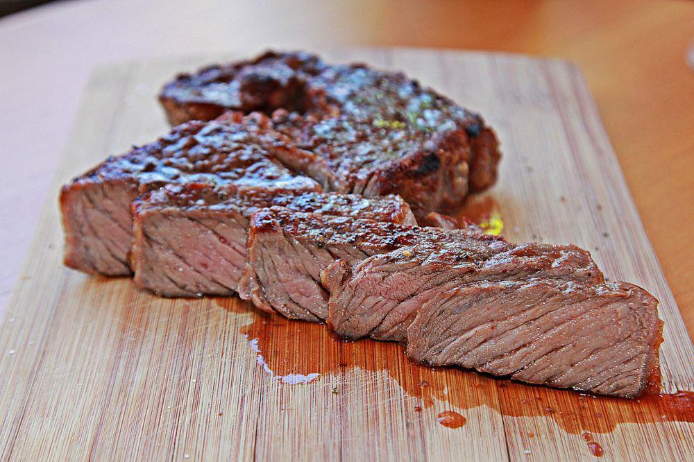 ilustrasi steak (pixabay.com/ReinhardThrainer)