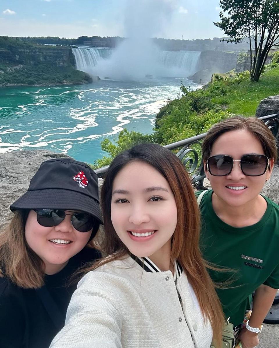 potret Natasha Wilona dan sang mama (instagram.com/natashawilona12)