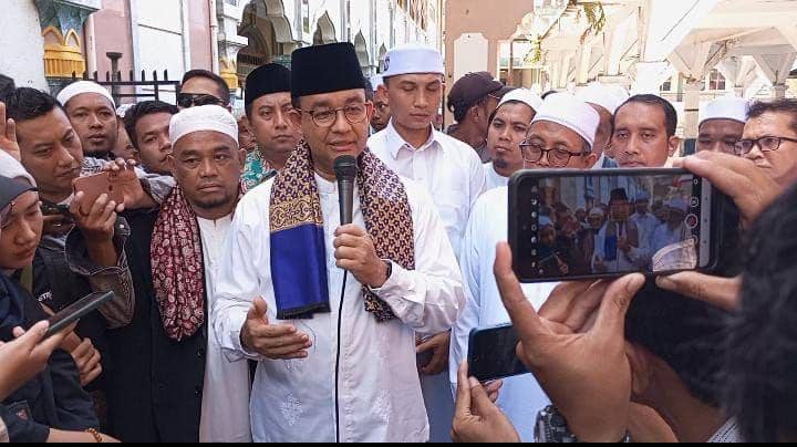Kunjungi Ponpes, Anies: Jangan Coblos Dua atau Tiga, Gak Sah Suaranya!