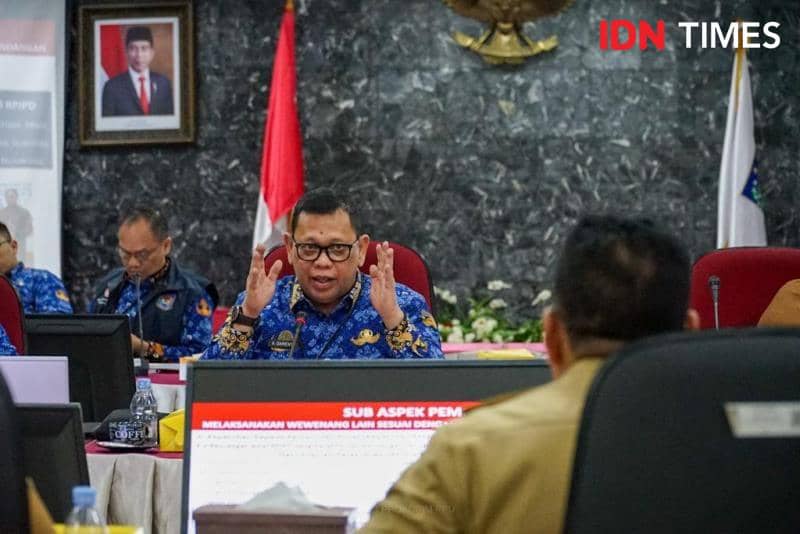 tim irjen Kemendagri saat lakukan evaluasi kinerja triwulan pertama Pj Bupati PPU Makmur Marbun (IDN Times/Ervan)