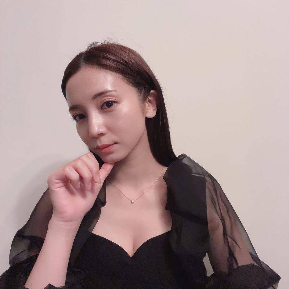 Mari Iriki (instagram.com/iriki.mari_official)
