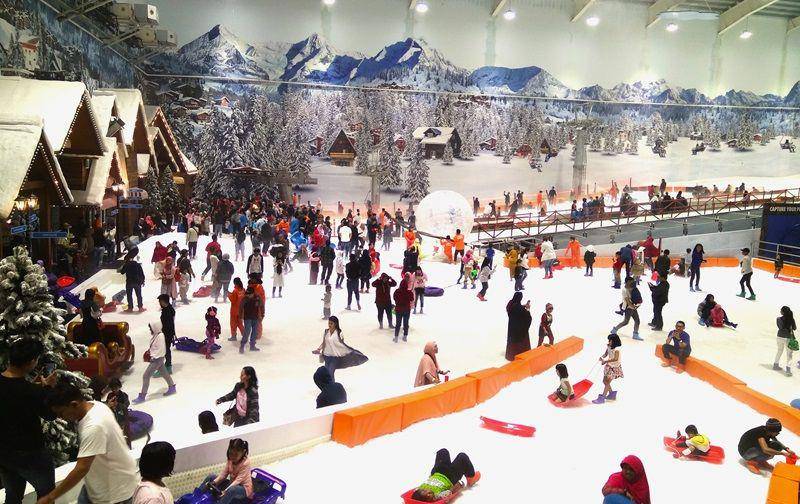 First Snow World International (google.com/maps/Mas Arya)