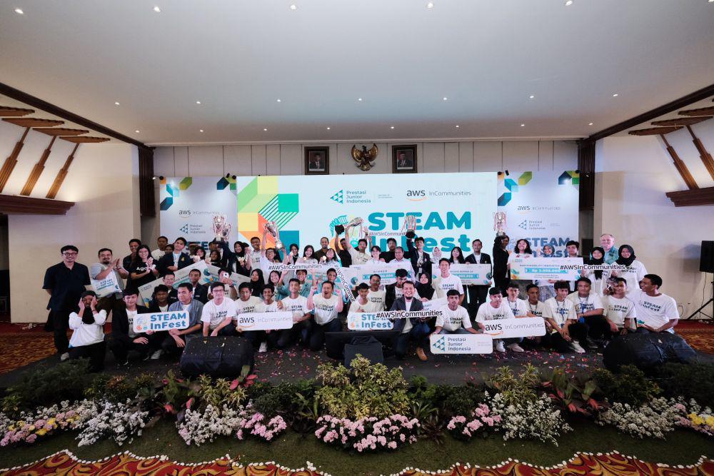 PJI dan AWS Hadirkan STEAM Innovation Festival dan Girls' Teach Day