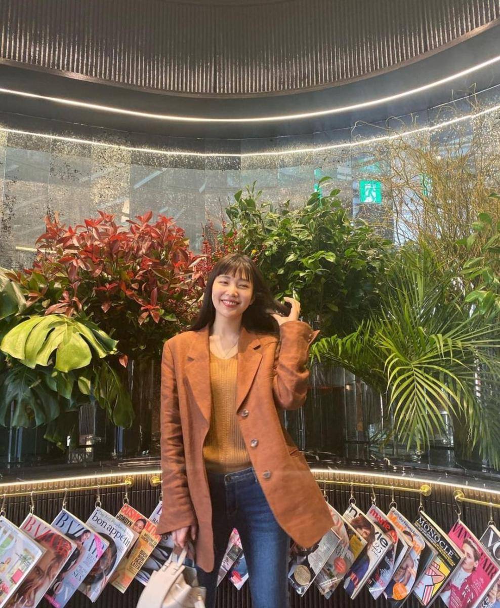outfit ngantor ala Joy (instagram.com/_imyour_joy)