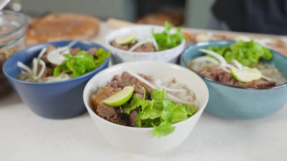 pho (YouTube.com/Willgoz Kitchen)