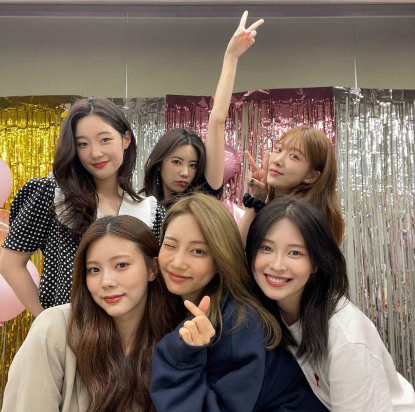 potret girl grup DIA (instagram.com/mbk.dia)