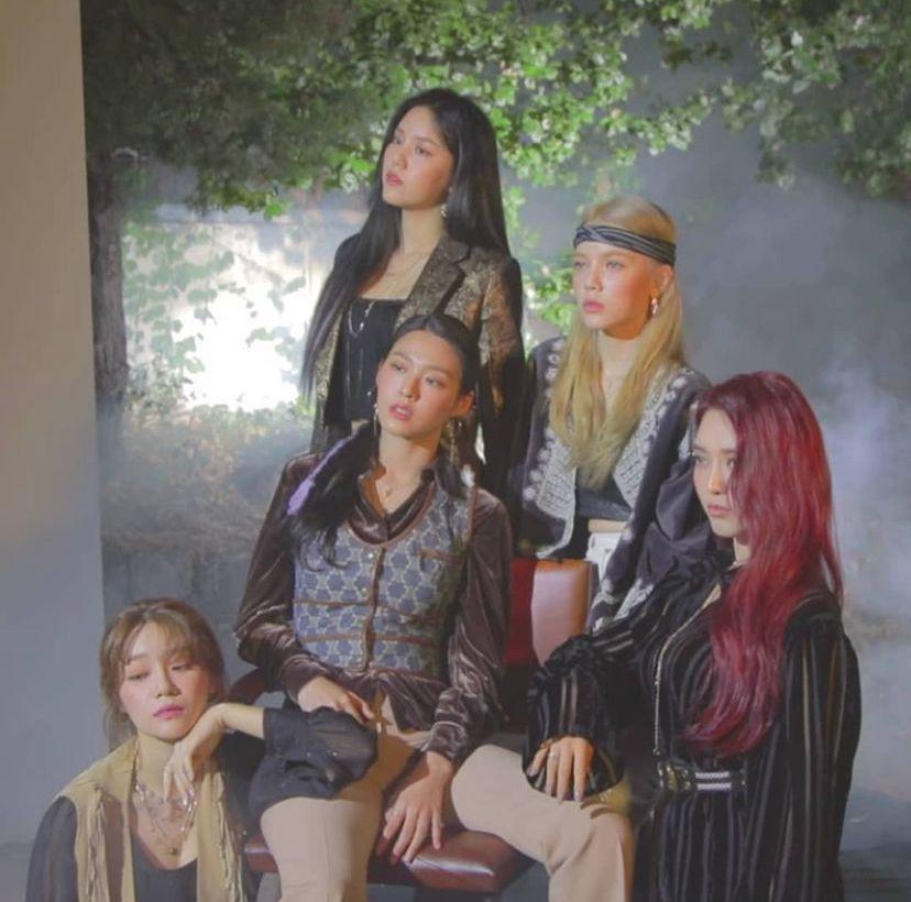 potret girl grup AOA (instagram.com/official_team_aoa)