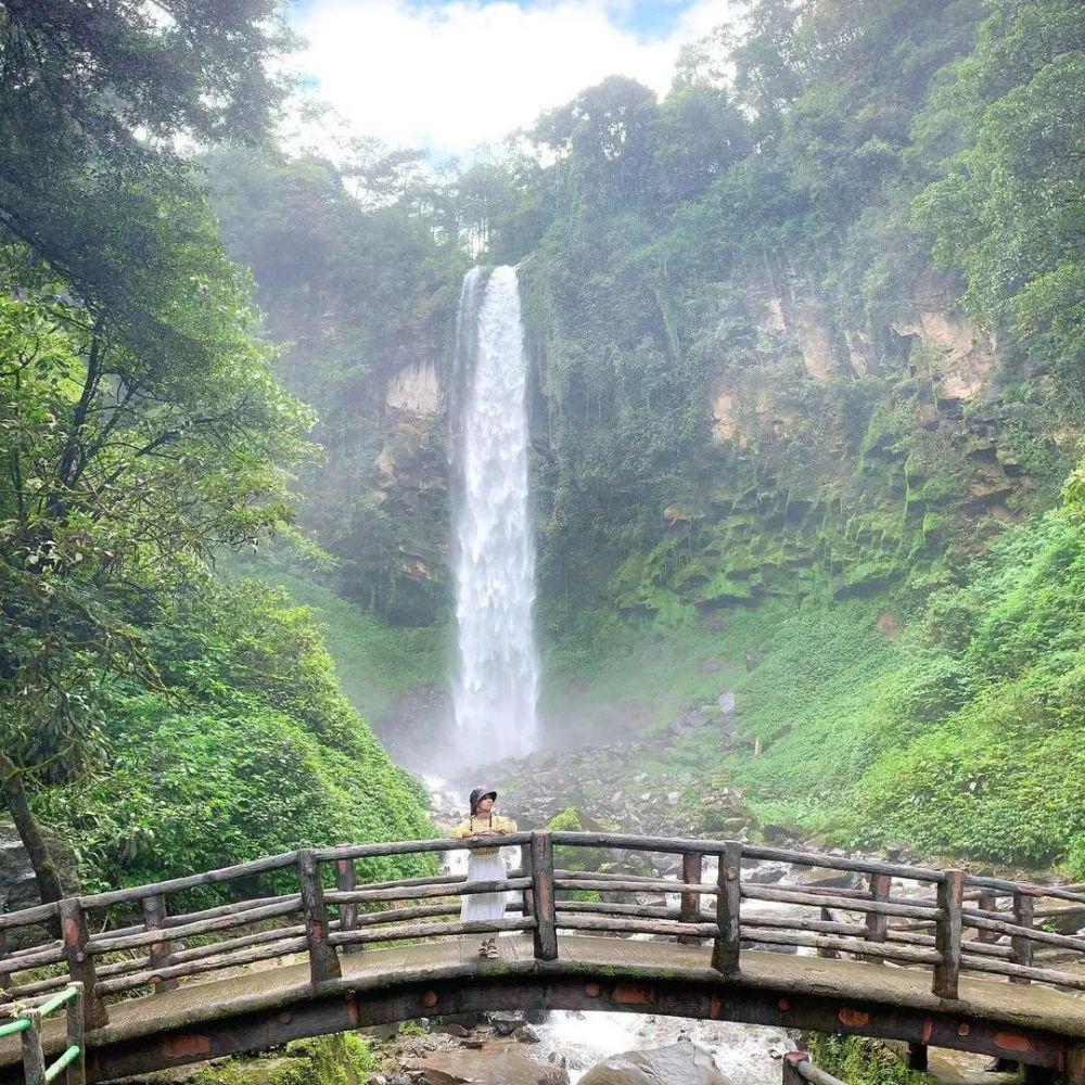 Air Terjun Grojogan Sewu (instagram.com/dewi_rhmd)