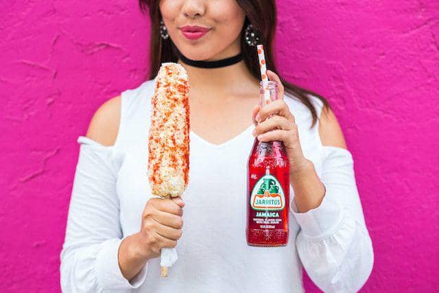 ilustrasi membeli makanan  (unsplash.com/Arturo Rey)