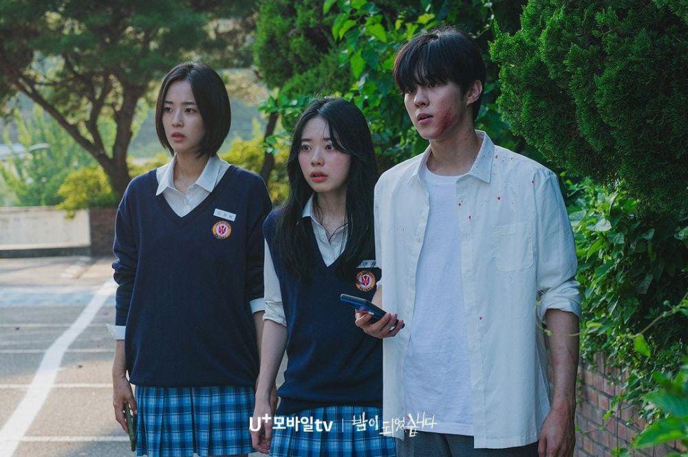Choi Ye Bin, Lee Jae In, dan Kim Woo Seok di drama Night Has Come (instagram.com/uplus_mobiletv)
