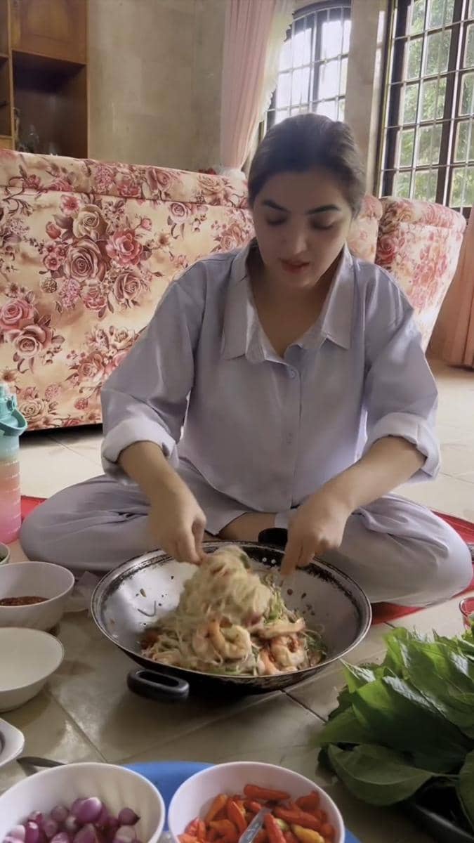 potret Ashanty memasak makanan Thailand (instagram.com/ashanty_ash)