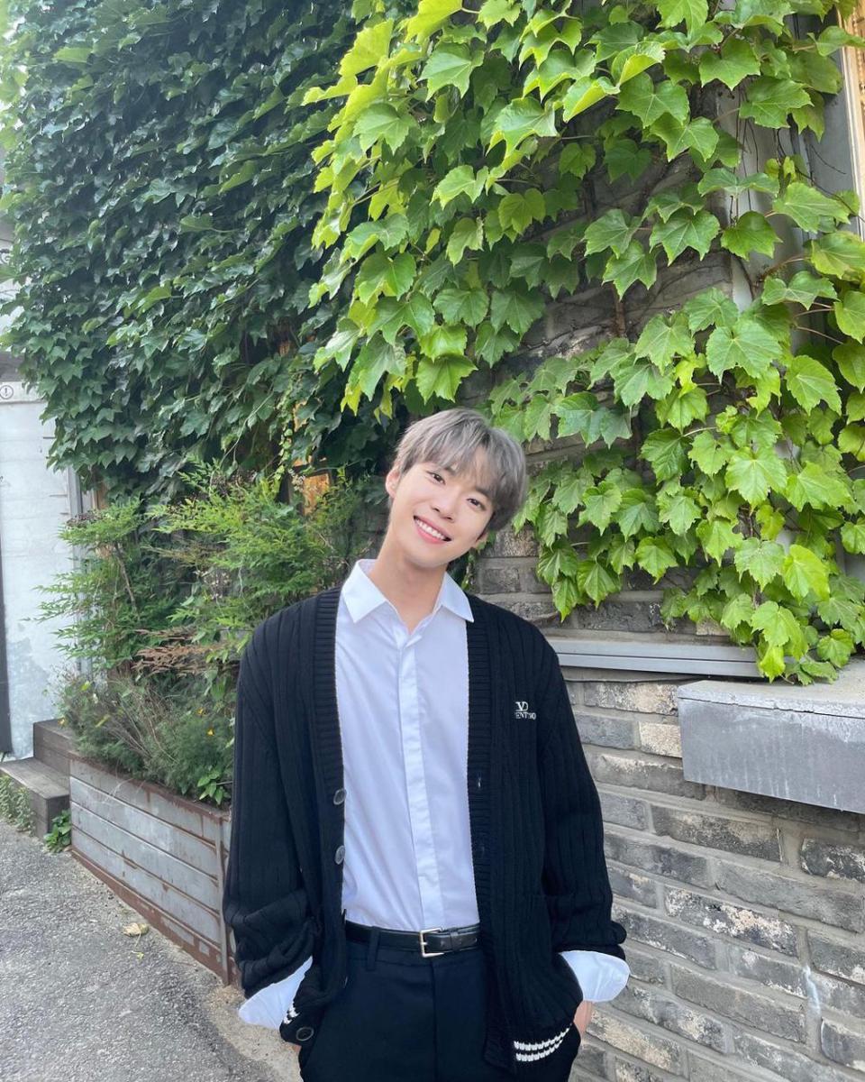 potret Doyoung NCT (instagram.com/do0_nct)