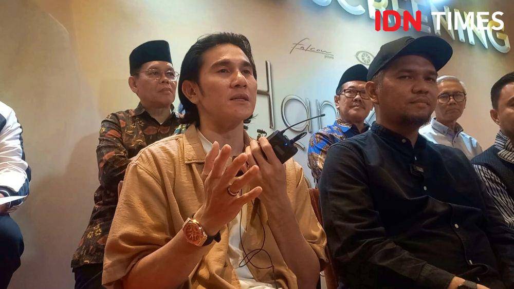 Vino G. Bastian di konferensi pers MUI untuk film Hamka & Siti Raham Vol. 2 di Kuningan, Jakarta Selatan pada Selasa (19/12/2023) (IDN Times/Ines Suseno)