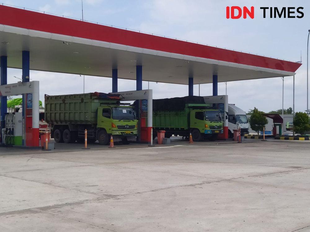 Marak Kendaraan Antre Solar di SPBU Lampung, Pertamina Bilang Ini