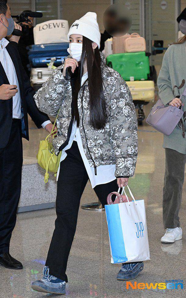 Jiwoo NMIXX (m.newsen.com/Yoo Yong Ju)