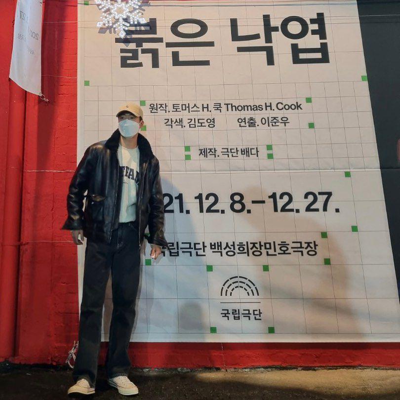 OOTD pakai topi ala Yoo Soo Bin (instagram.com/subinyu1106)