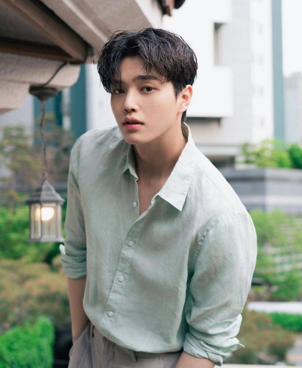 smart kasual ala Songkang (instagram.com/songkang_b)