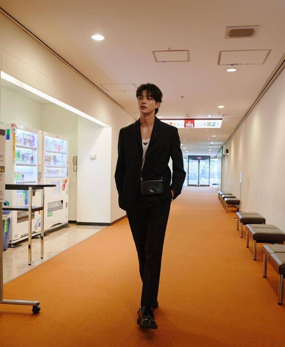 smart kasual ala Songkang (instagram.com/songkang_b)