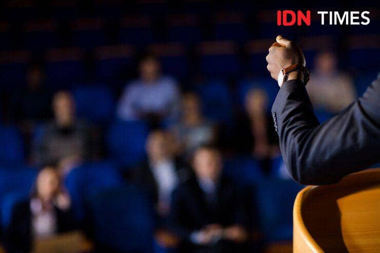Bila ada undangan kampanye parpol ASN jangan hadir.(IDN Times/ilustrasi/freepik.com).