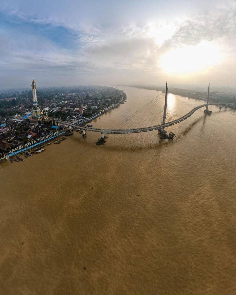 foto sungai batang hari (instagram/arivinwijay)