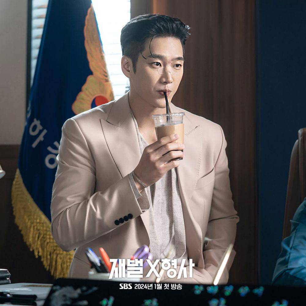 Ahn Bo Hyun di drama Flex X Cop (instagram.com/sbsdrama.official)